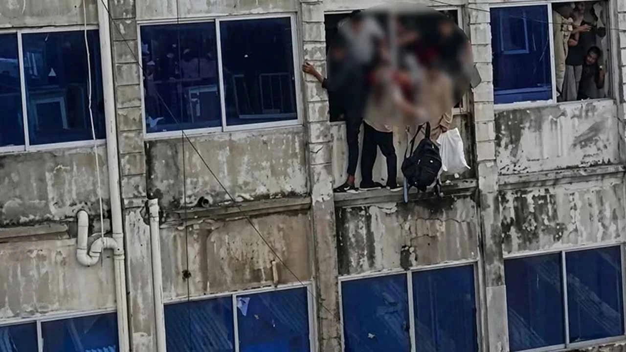 মাদক নিরাময় কেন্দ্র থেকে পালালো ৪০ রোগী, পরিচালকরাও লাপাত্তা