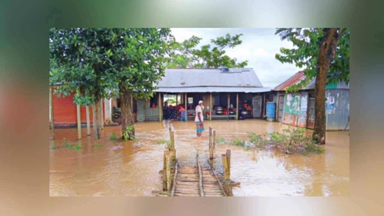 ফারাক্কার গেট খুলে দিতে পারে ভারত