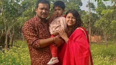 রুমের দরজা খুলতেই ধোঁয়া! জীবন বাঁচাতে কার্নিসে আশ্রয় দম্পতির
