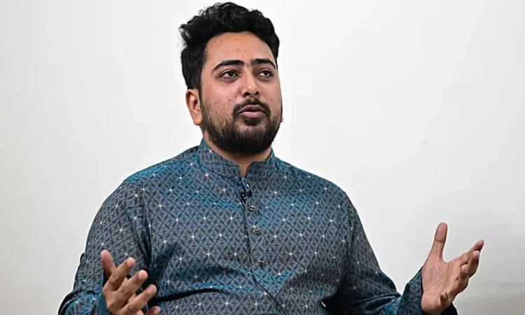 এক মাসের মধ্যে হাসিনার ফাঁসির রায় কার্যকর করতে হবে : নাহিদ