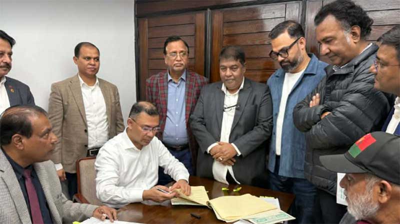 ঢাকা-১৭ ও বগুড়া-৬ আসনের মনোনয়নপত্রে তারেক রহমানের সই