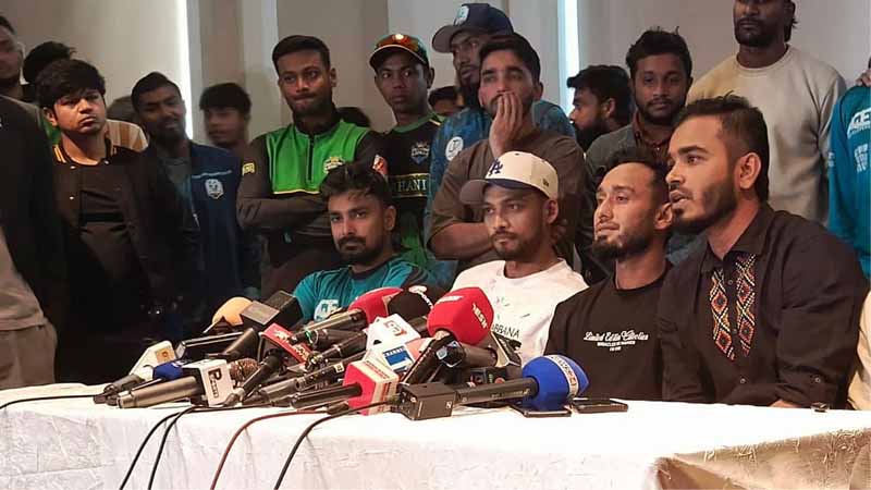 ক্রিকেটারদের হুমকি দেওয়া হচ্ছে: মিঠুন
