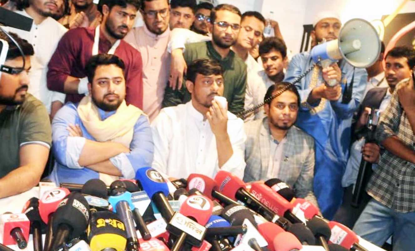আওয়ামী রাজনীতি পুনর্বাসনের চেষ্টা করতে দেওয়া হবে না : নাহিদ ইসলাম