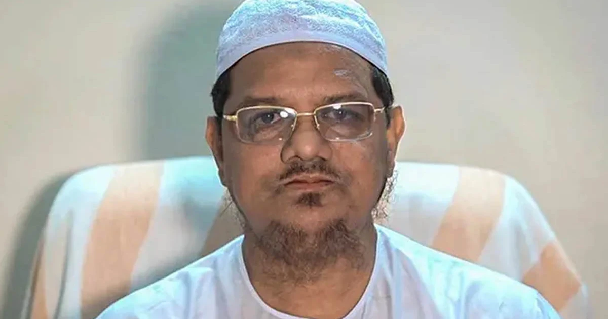 উচ্চ শিক্ষায় বাংলা ভাষার ব্যবহার নিশ্চিত করতে হবে: চরমোনাই পীর