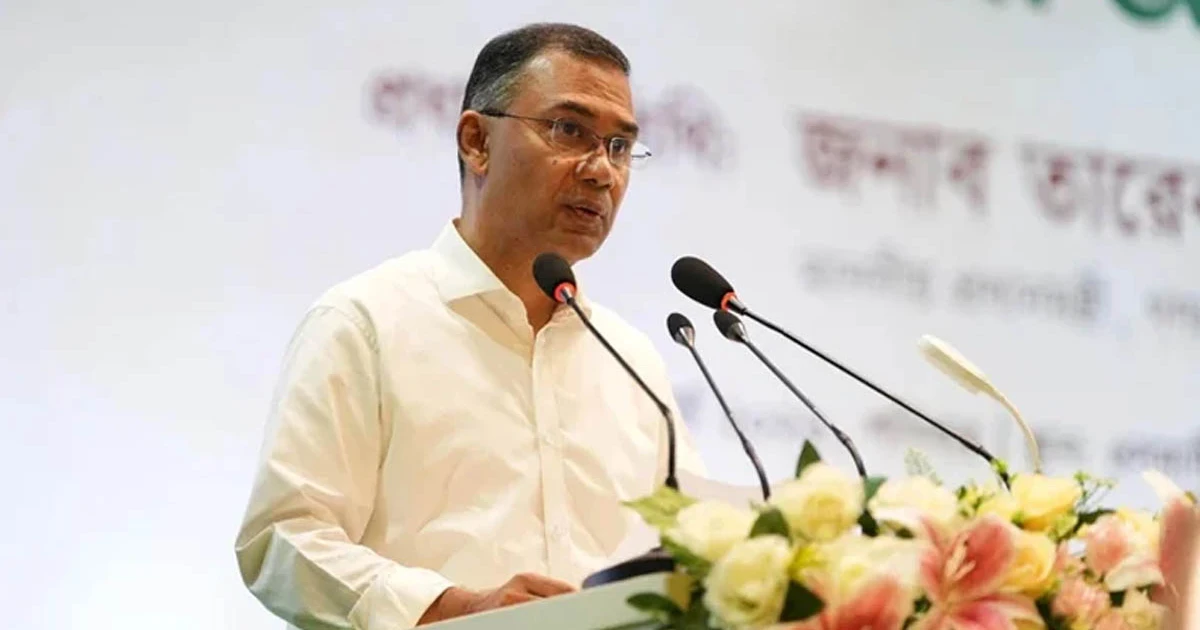 ইমাম-মুয়াজ্জিনদের সম্মানীর চেক তুলে দিলেন প্রধানমন্ত্রী