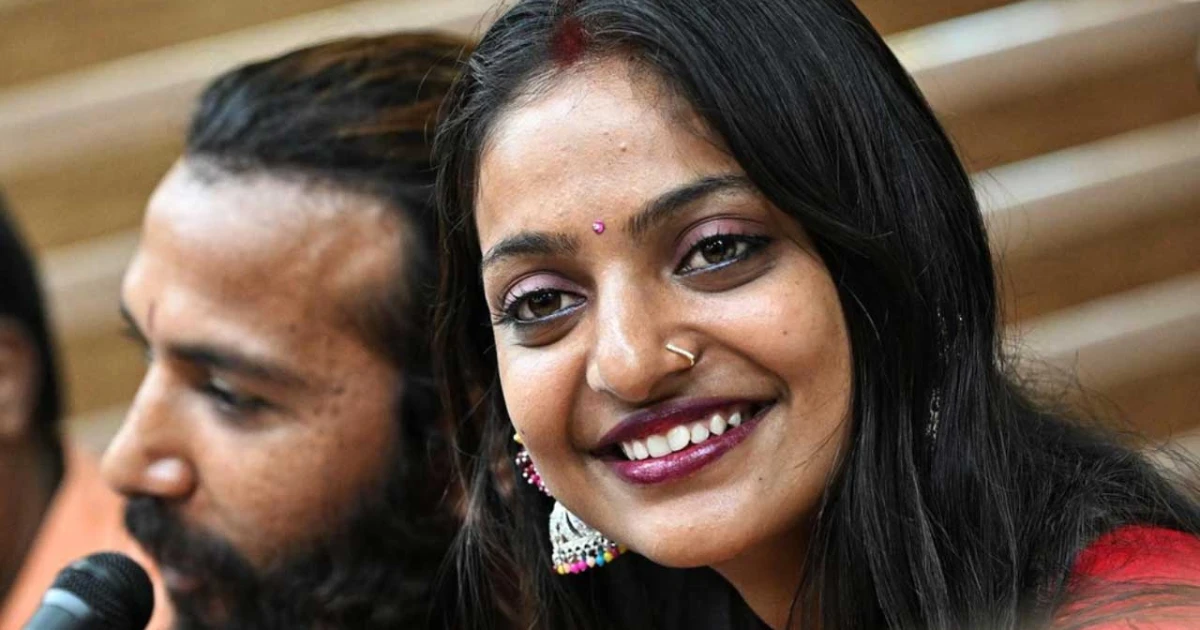 পরিচালকের বিরুদ্ধে শ্লীলতাহানির অভিযোগ নায়িকার