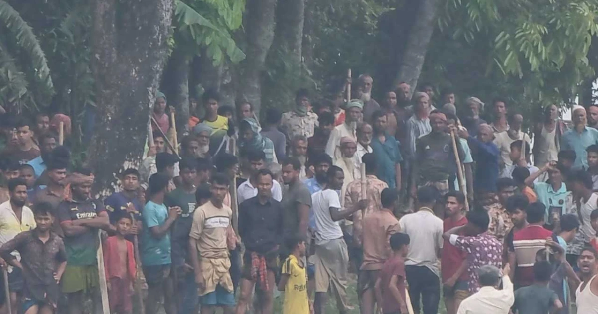 নেত্রকোনায় বাঁধ নির্মাণকে কেন্দ্র করে রক্তক্ষয়ী সংঘর্ষ