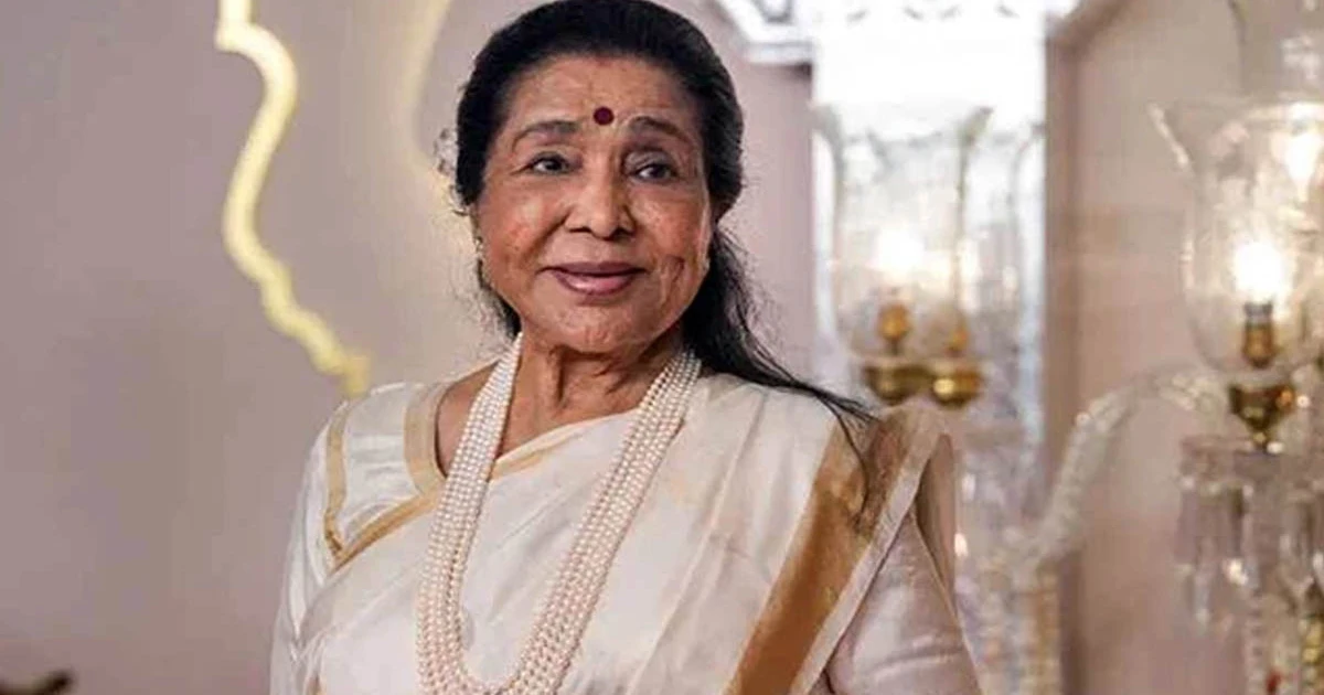 আশা ভোঁসলে হাসপাতালে
