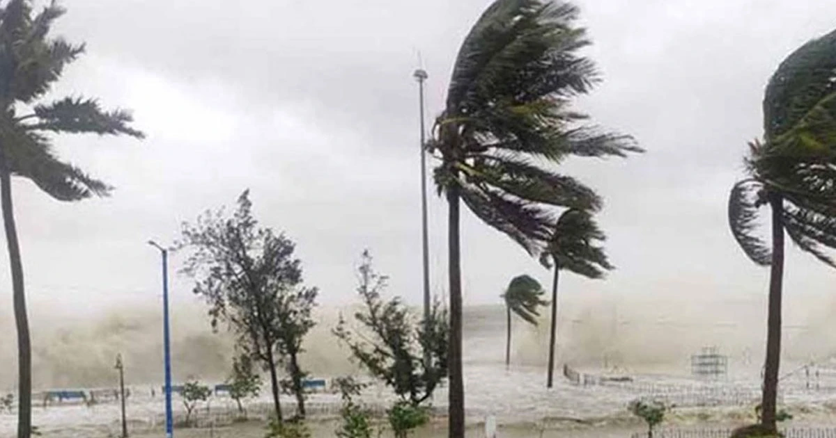 দুপুরের মধ্যে ৬০ কিমি বেগে ঝড়ের পূর্বাভাস