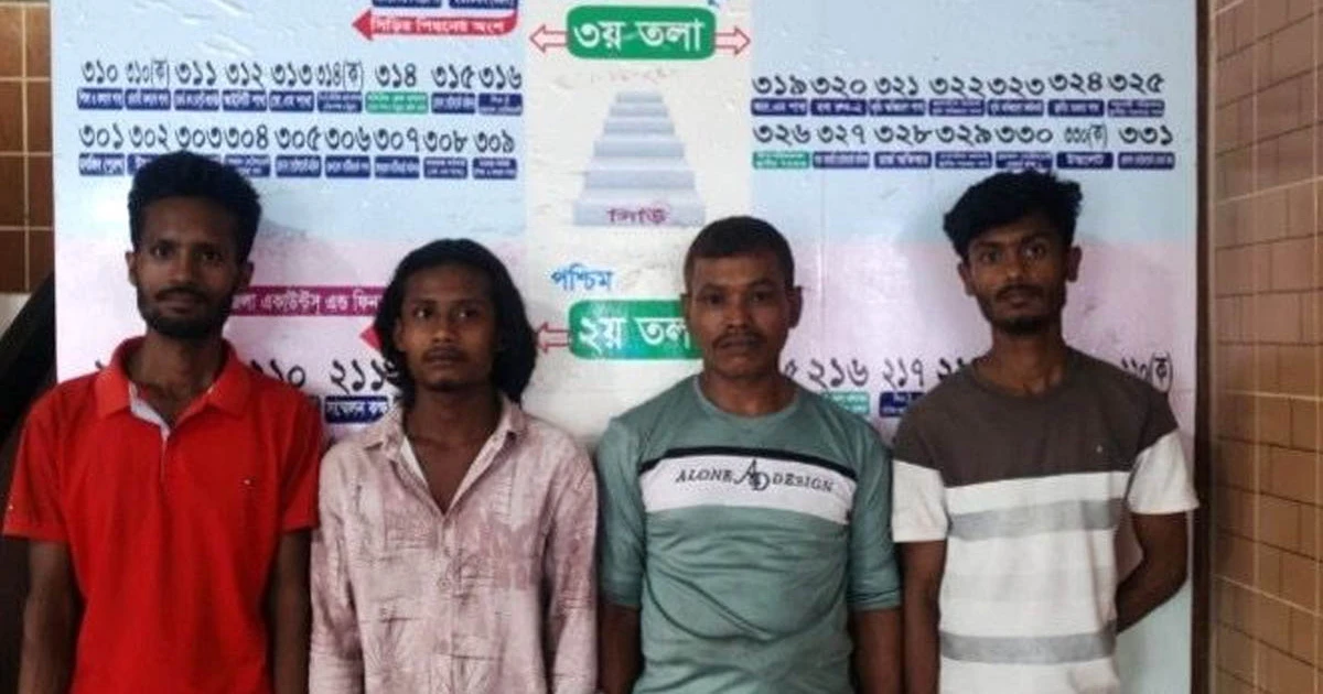 গাঁজাসহ হাতেনাতে ধরা, ৪ মাদকসেবীর দণ্ড