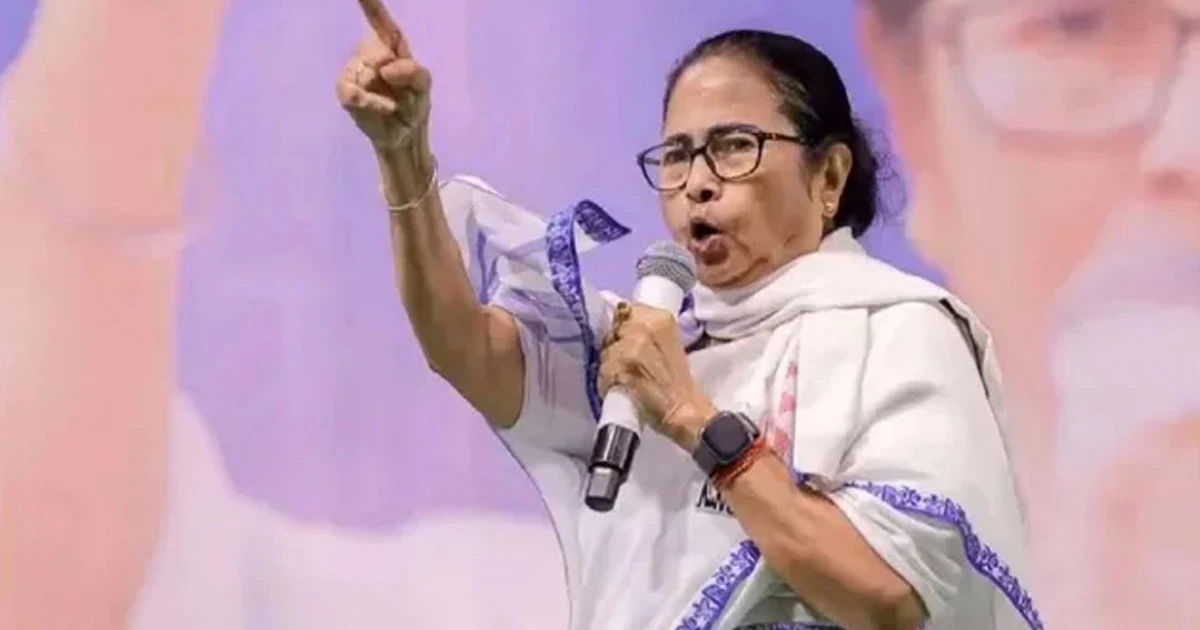 মমতাকে ঘিরে ‘চোর চোর’ স্লোগান, তীব্র উত্তেজনা