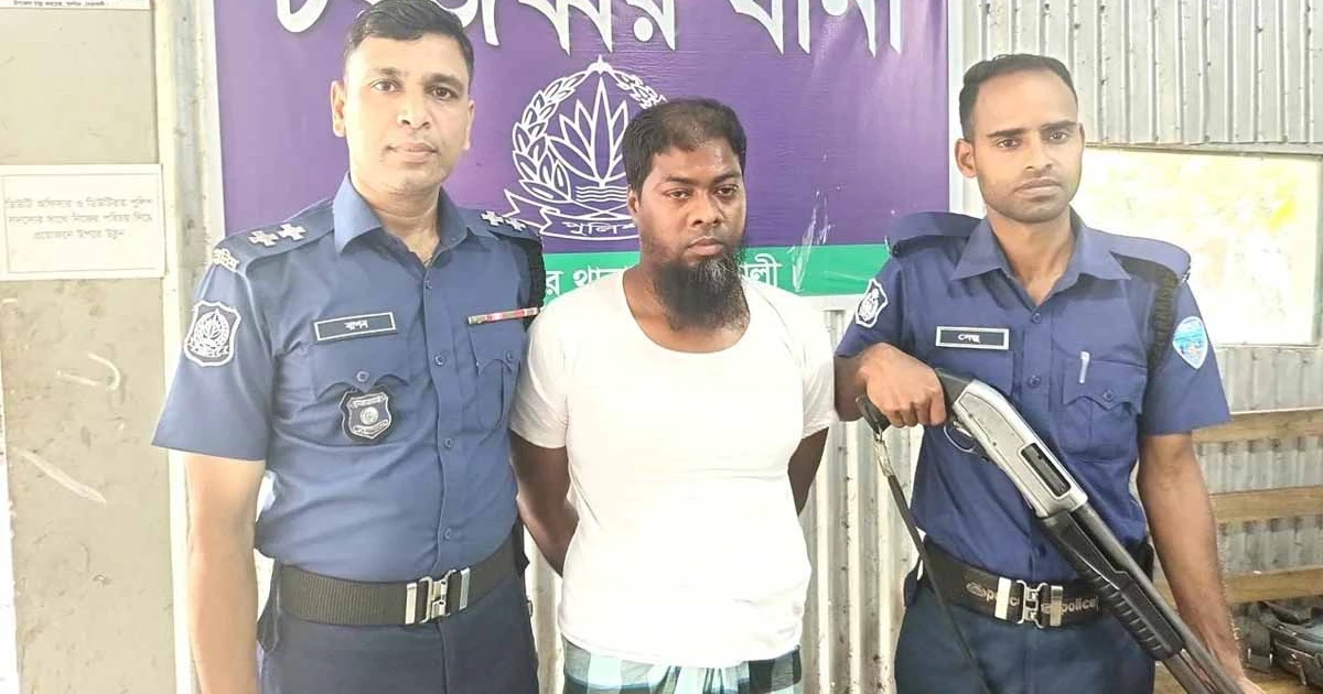 চিকিৎসার নামে ছাত্রীকে শ্লীলতাহানি, প্রধান শিক্ষক গ্রেপ্তার