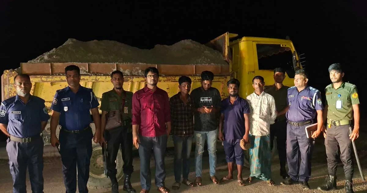 নাগরপুরে অবৈধভাবে বালু উত্তোলন করায় ৪ জনের কারাদণ্ড