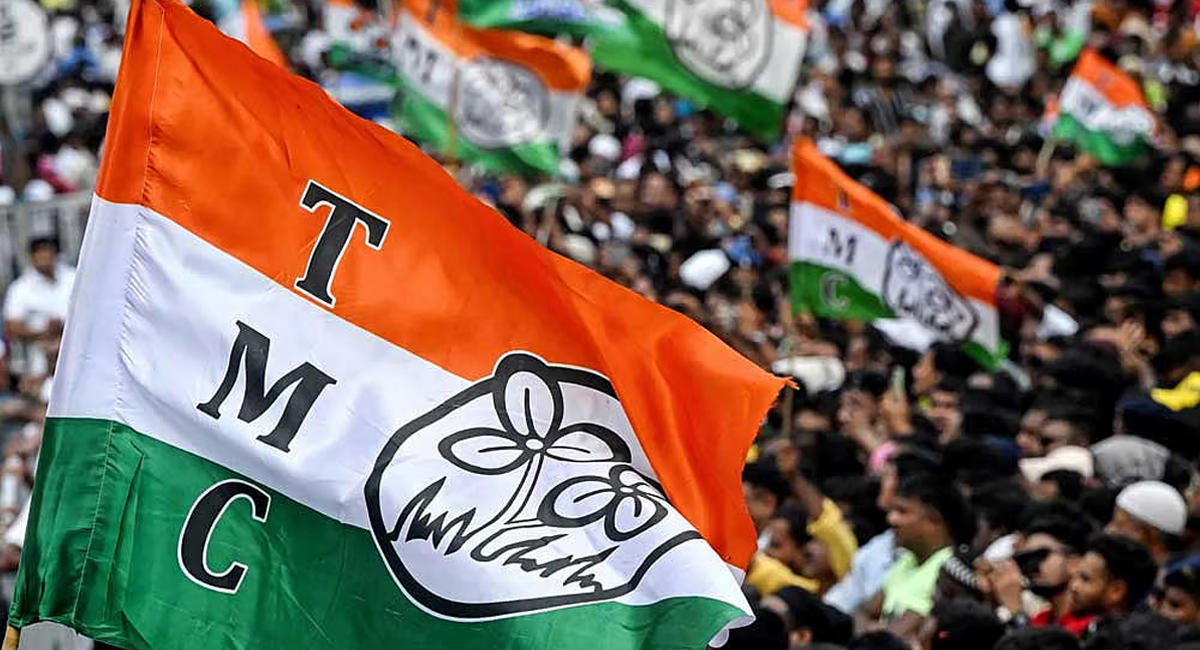 মমতার ডাকে সাড়া নেই বিধায়কদের, ‘তৃণমূল কংগ্রেস’ ভেঙে হচ্ছে নতুন দল