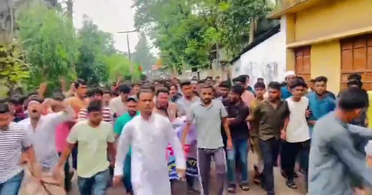 নোয়াখালীতে নিষিদ্ধ ছাত্রলীগের মিছিল, আটক ২৪