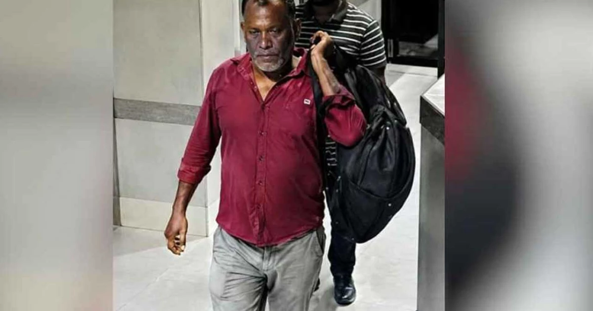 লাল টেলিফোনের তার চুরির পর এবার মন্ত্রণালয়ের ল্যাপটপ চুরি