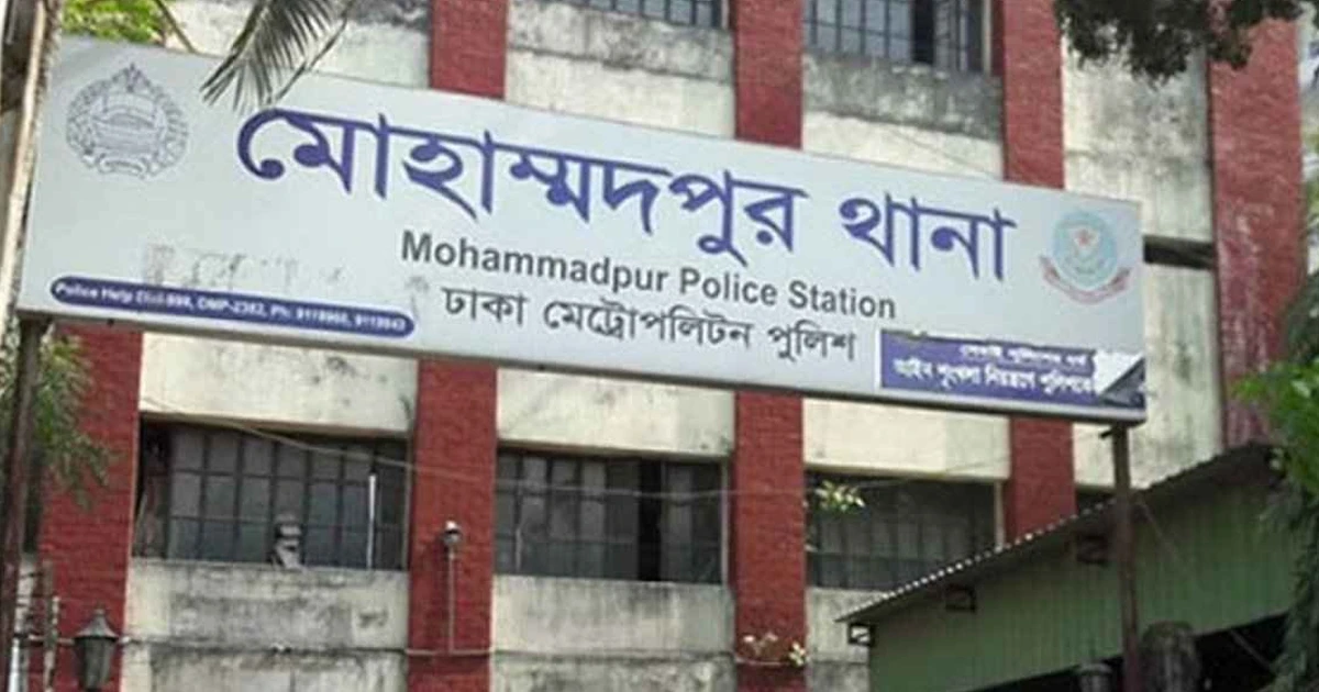 মোটরসাইকেলে এসে বিএনপি নেতাকে কুপিয়ে জখম