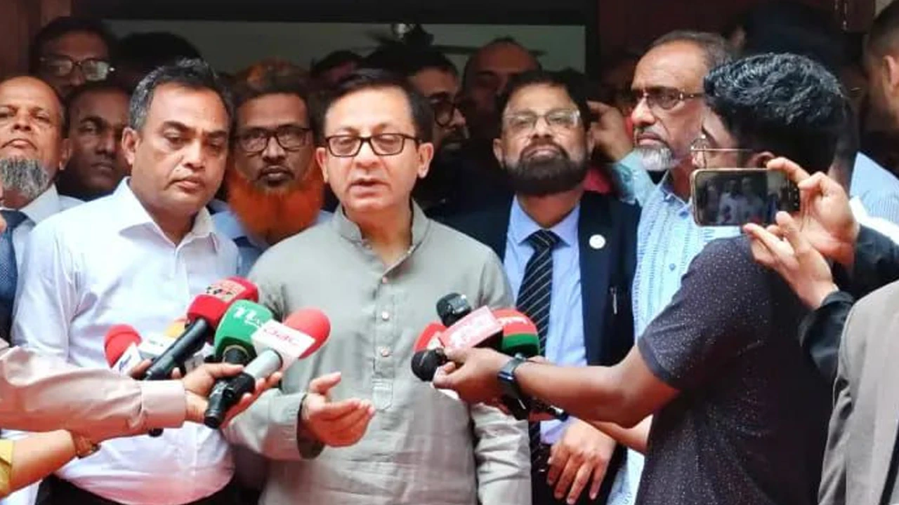 হযরত শাহজালাল (রহ.) মাজার ব্যবস্থাপনার কমিটিতে রাজনৈতিক বিবেচনায় কাউকে রাখা হয়নি