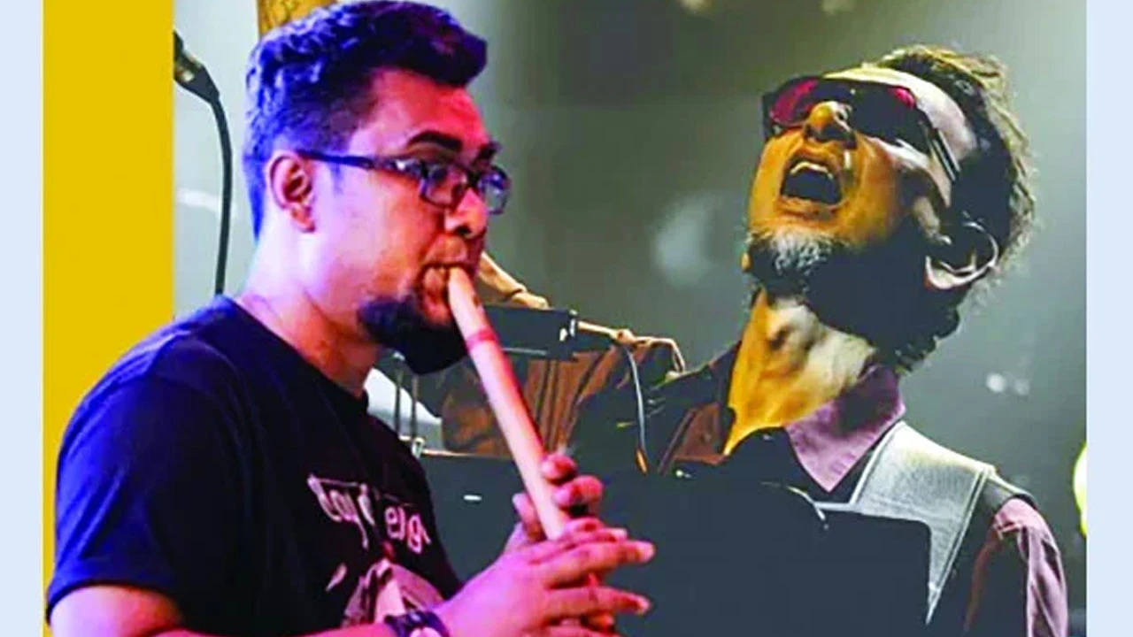 নতুন রূপে মঞ্চে ফিরছে অর্থহীন-আর্টসেল
