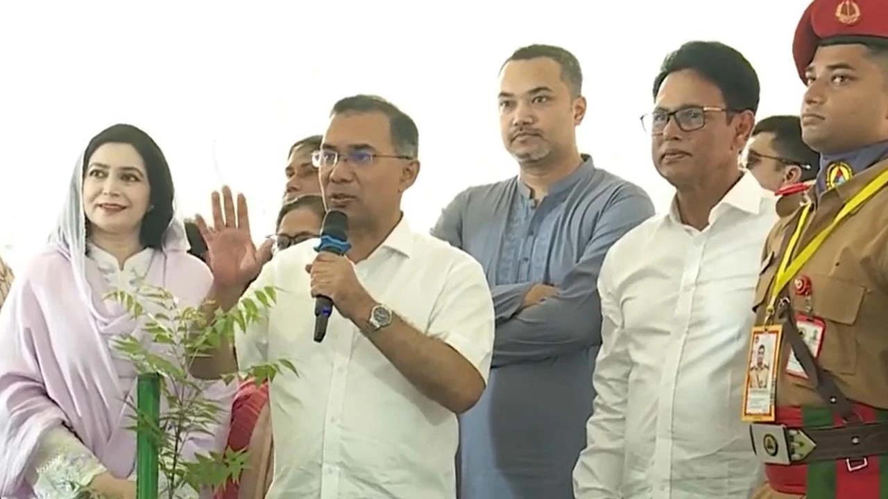প্রত্যেক শিক্ষার্থীকে একটি করে গাছ রোপণের আহ্বান প্রধানমন্ত্রীর
