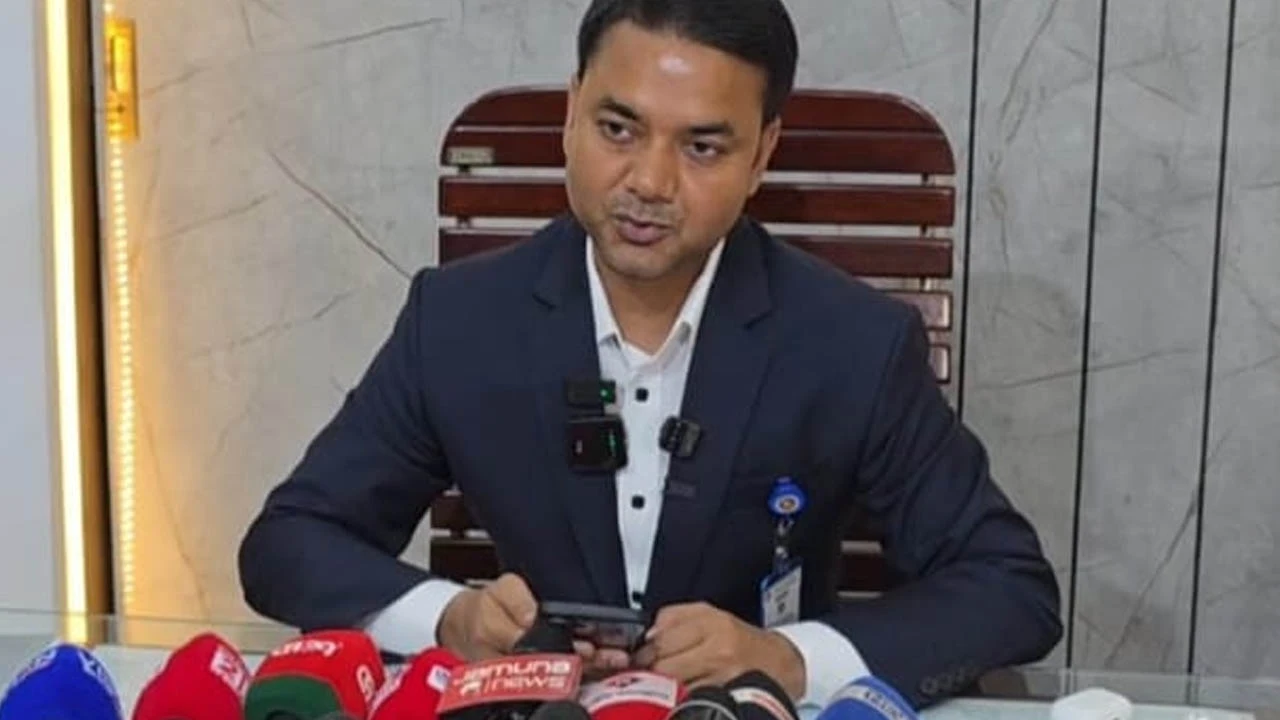 নির্বাহী ম্যাজিস্ট্রেট হয়েও চাঁদাবাজির শিকার রুপগঞ্জ উপজেলা নির্বাহী কর্মকর্তা