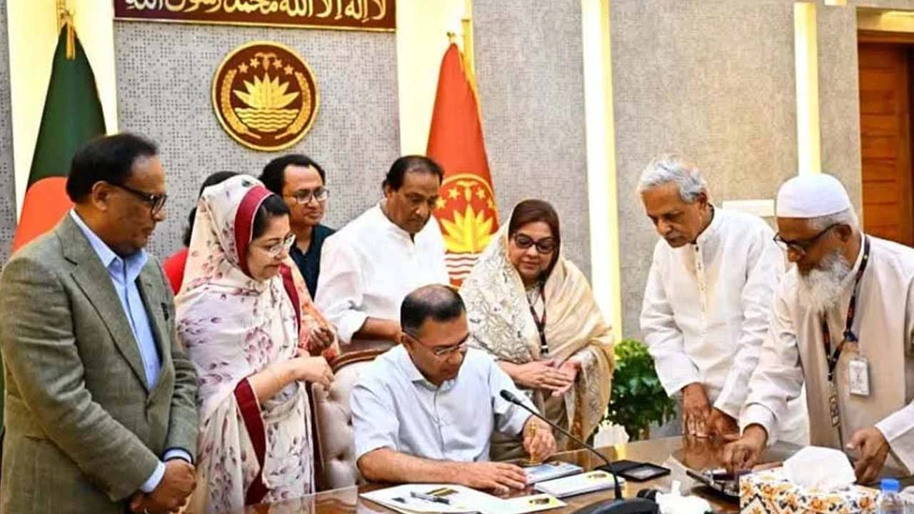 জাতীয় কবির দর্শন পৌঁছে দিতে হবে মানুষের কাছে
