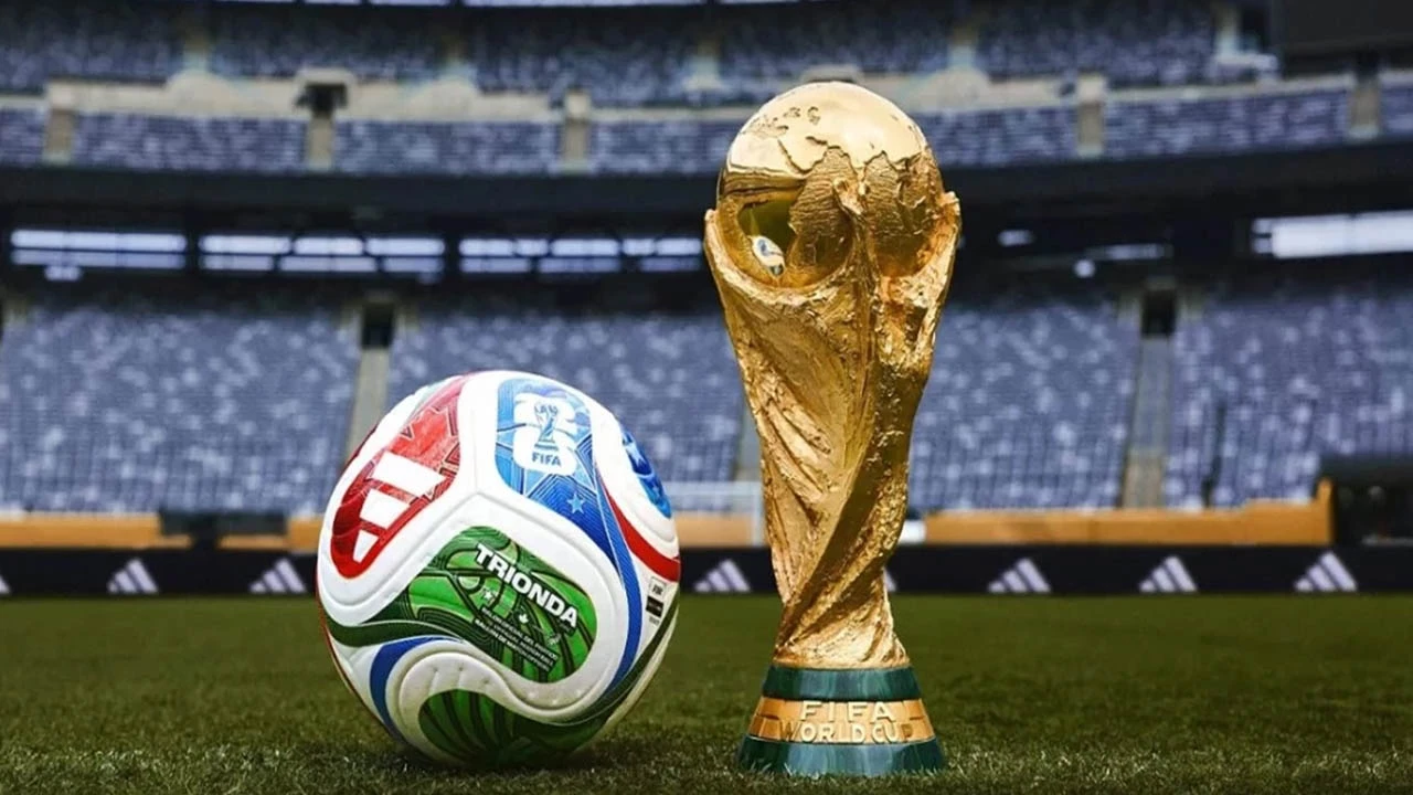 শেষ ষোলোয় কে কার মুখোমুখি
