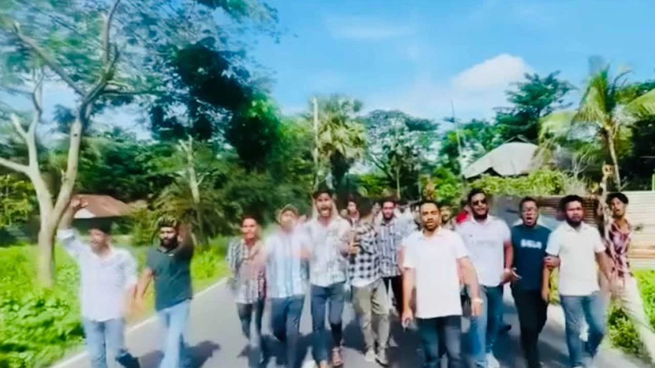 নোয়াখালীতে নিষিদ্ধ ছাত্রলীগের মিছিল, গ্রেপ্তার-১