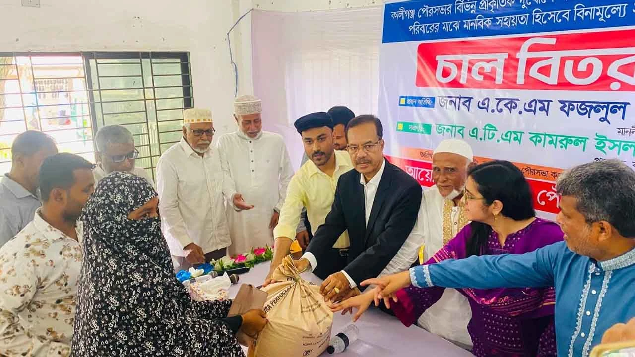 দেশের গরীব-অসহায় সাধারণ মানুষ সুবিধা পাওয়া শুরু করেছে-ফজলুল হক মিলন