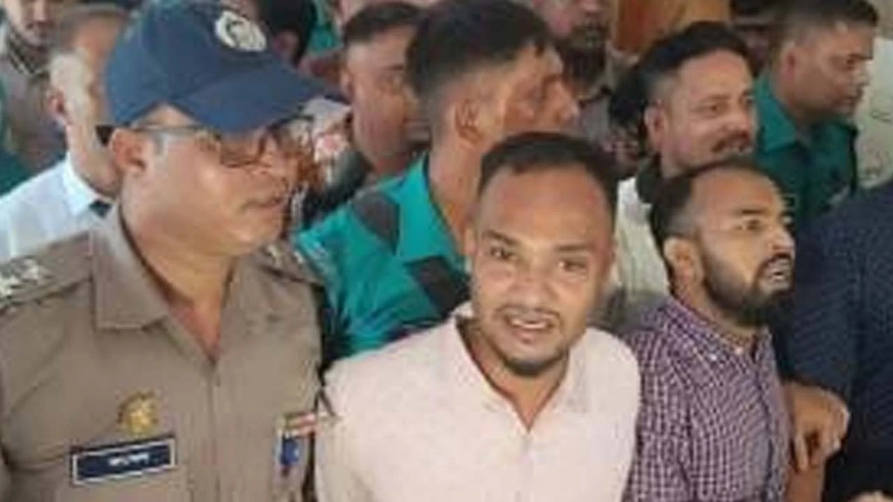 এমসি কলেজ ছাত্রাবাসে ধর্ষণঃ যে টাকা পাবেন গৃহবধূ