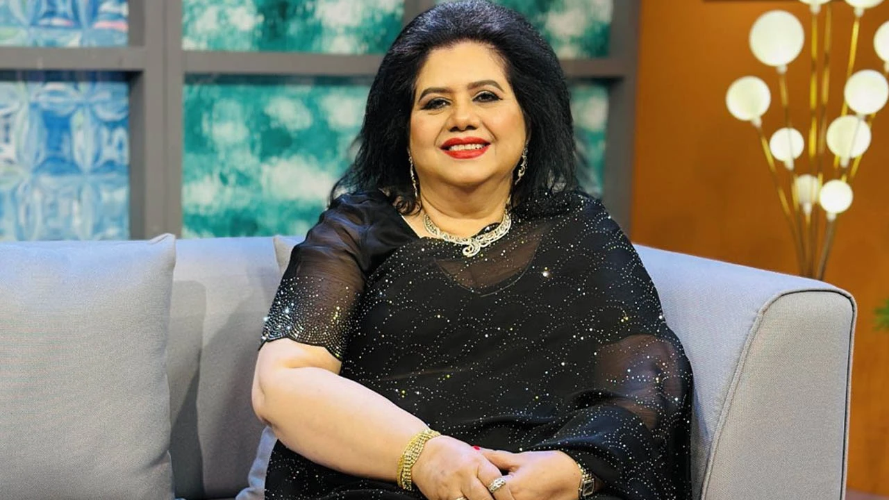 একক সংগীতসন্ধ্যায় কালজয়ী ১০ গান গাইবেন রুনা লায়লা