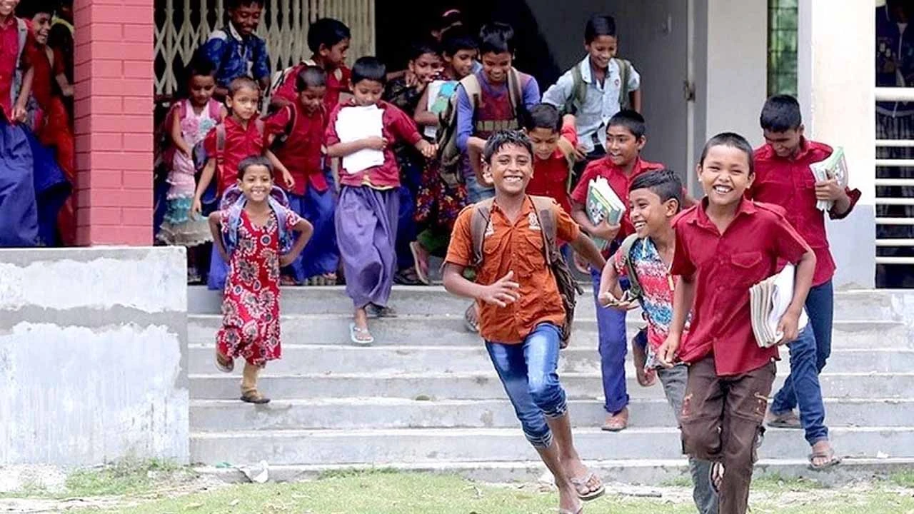 ২১ দিনের ছুটিতে যাচ্ছে শিক্ষাপ্রতিষ্ঠান