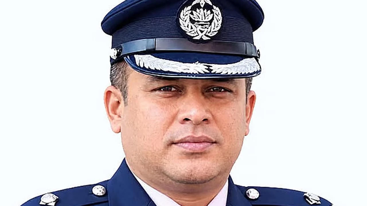 ক্যান্টনমেন্ট থানার সেই ওসি এখন কোথায়- জানে না ডিবি