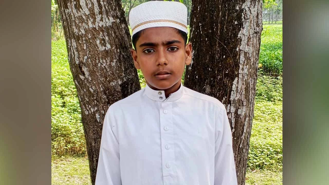 ঘরে ঘুমিয়ে থাকা মাদ্রাসা ছাত্রের মরদেহ মিলল ধান খেতের পাশে