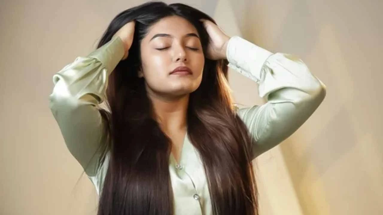 চুল পড়া কমাতে ঘরোয়া যত্ন