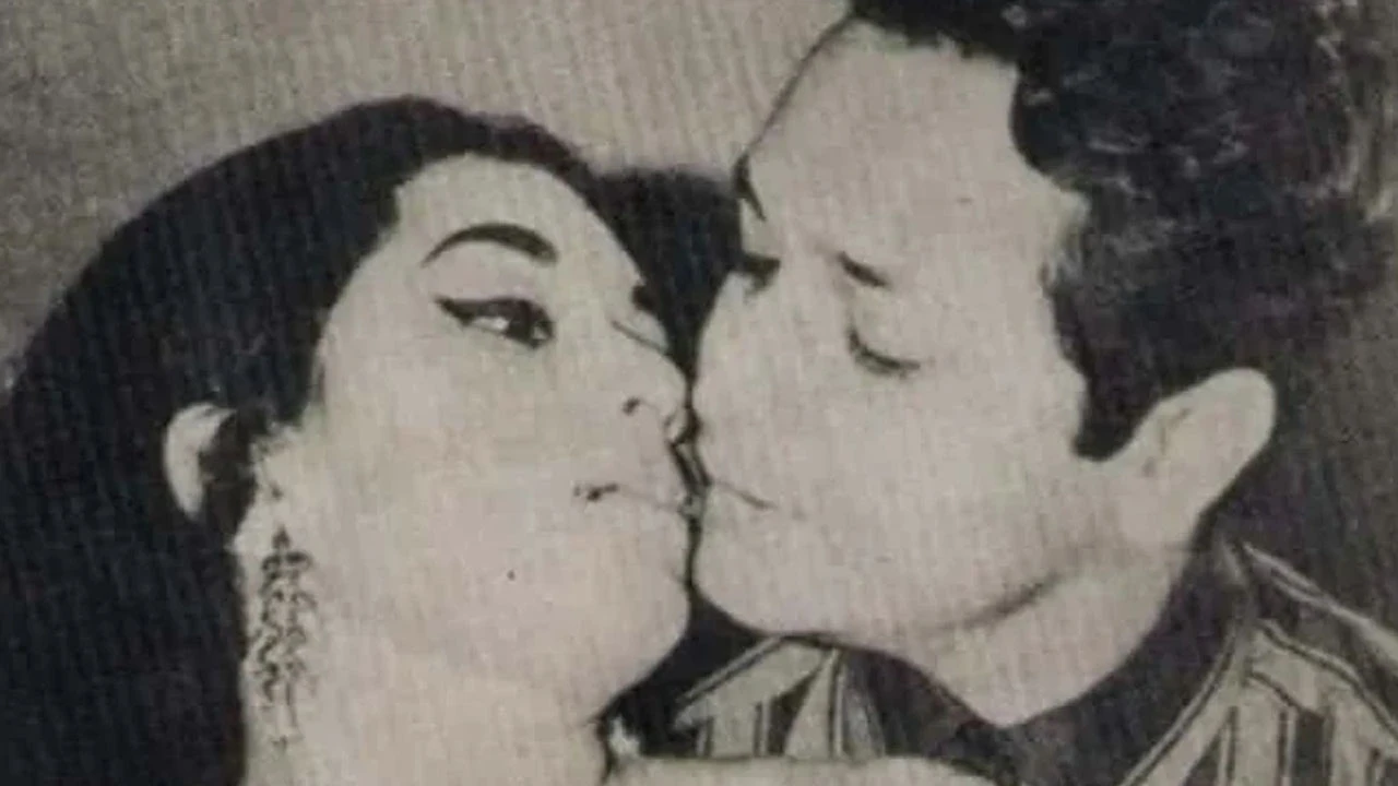 রেখার সঙ্গে চুম্বনে বিতর্ক, কী ঘটেছিল বললেন নায়ক
