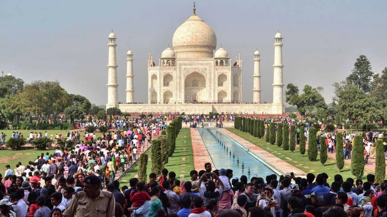 ভারতে বাংলাদেশি পর্যটক বেড়েছে ৮০ শতাংশ