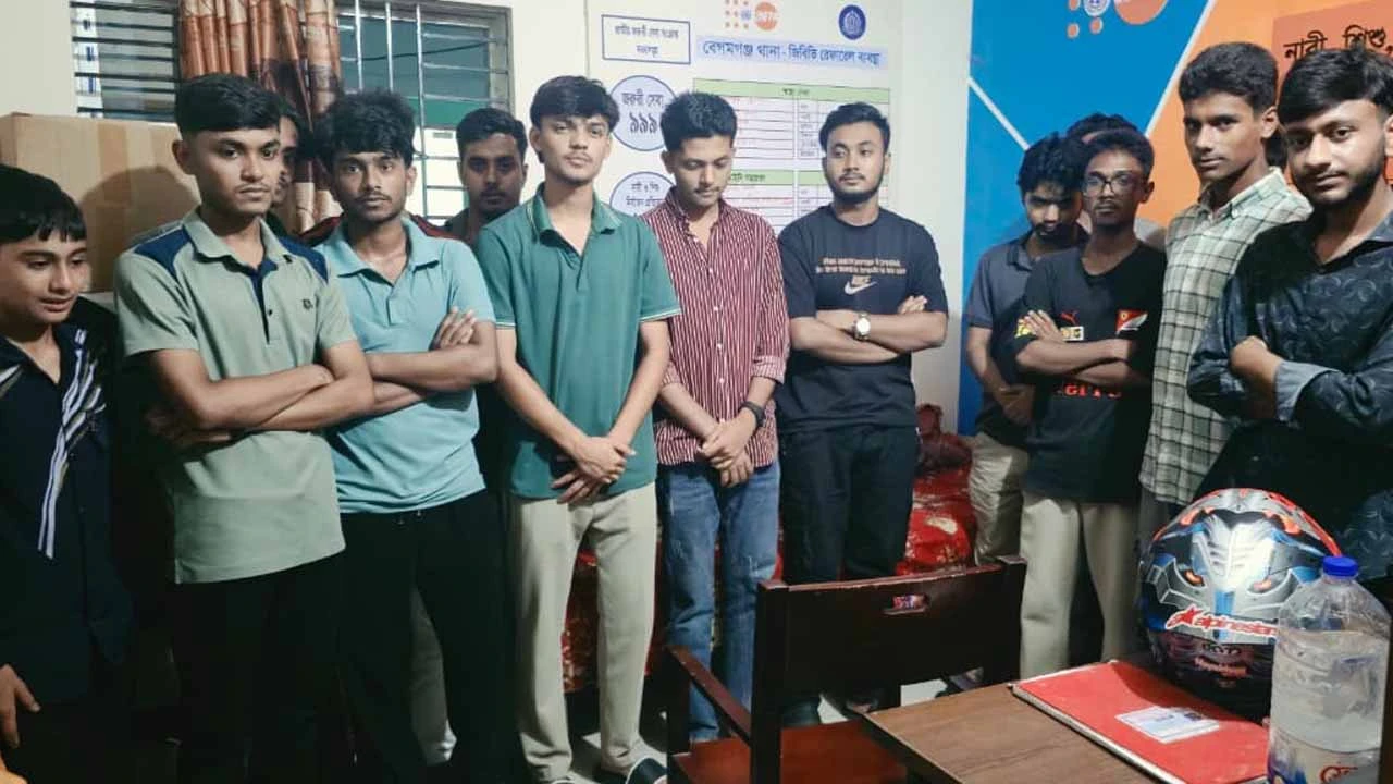 নোয়াখালীতে কিশোর গ্যাংবিরোধী অভিযানে আটক ৬৭