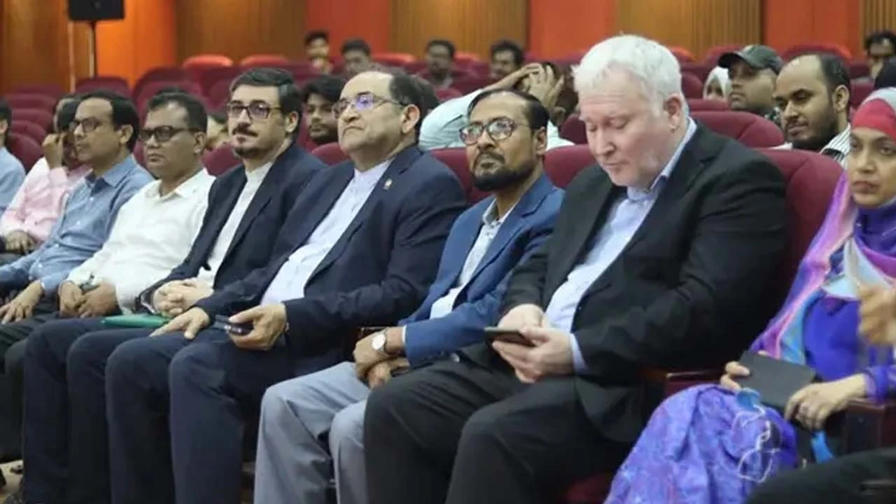 জবির ফিল্ম অ্যান্ড টেলিভিশন বিভাগের উদ্যোগে আন্তর্জাতিক সেমিনার অনুষ্ঠিত
