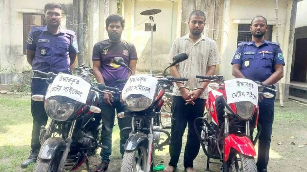 সৈয়দপুরে ৩টি চোরাই মোটরসাইকেল উদ্ধার, গ্রেপ্তার ২
