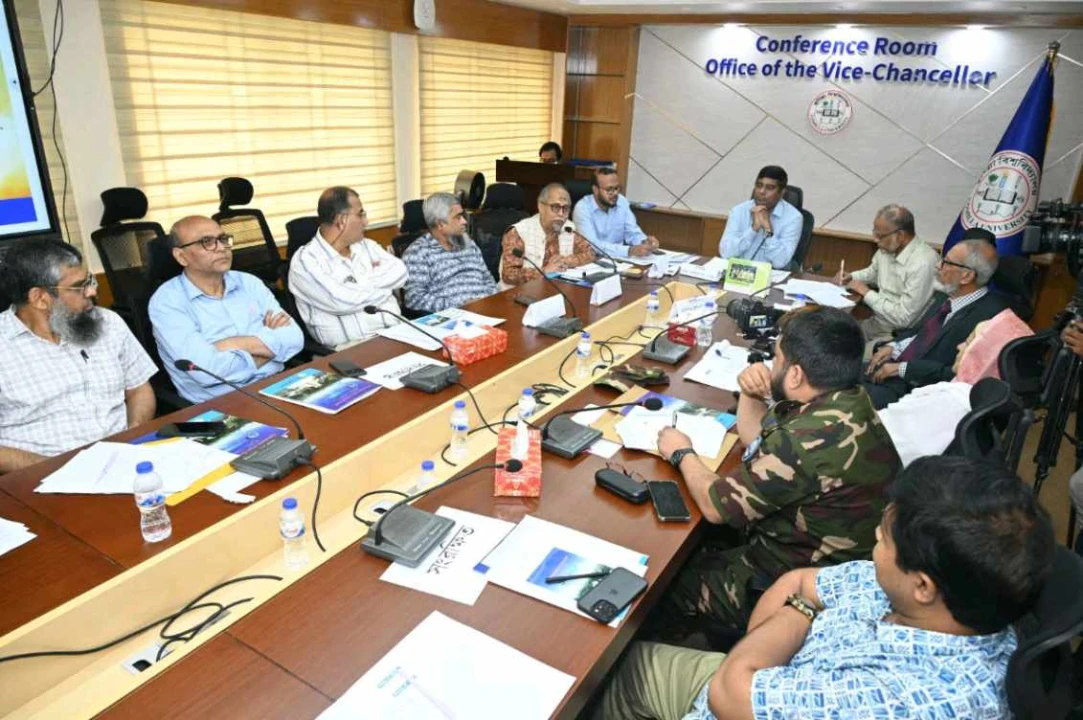কুবিতে টেকসই ও সবুজ ক্যাম্পাস হিসেবে গড়তে বিশেষজ্ঞদের নিয়ে কর্মশালা
