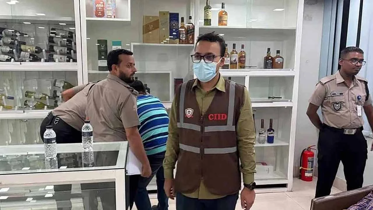 সালমান মুক্তাদিরের শ্বশুরের মদের গুদাম সিলগালা