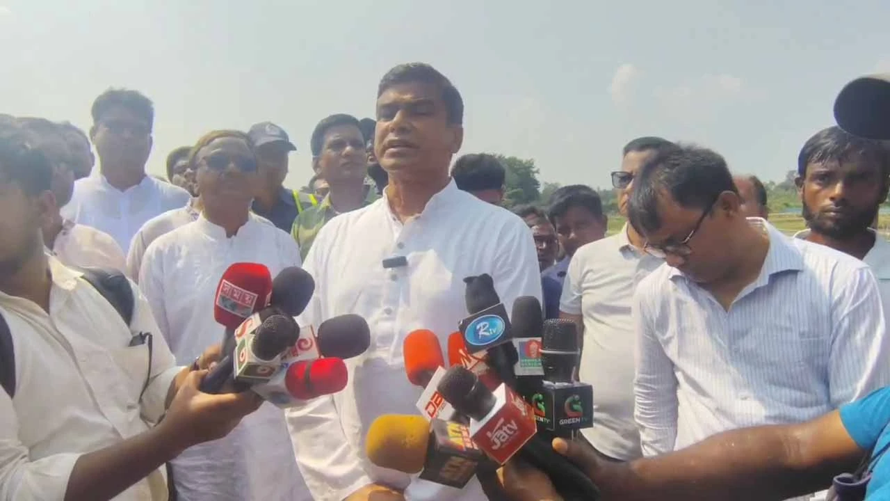 দেশকে মরুভূমি থেকে রক্ষায় খাল খননের উদ্যোগ নিয়েছেন প্রধানমন্ত্রী