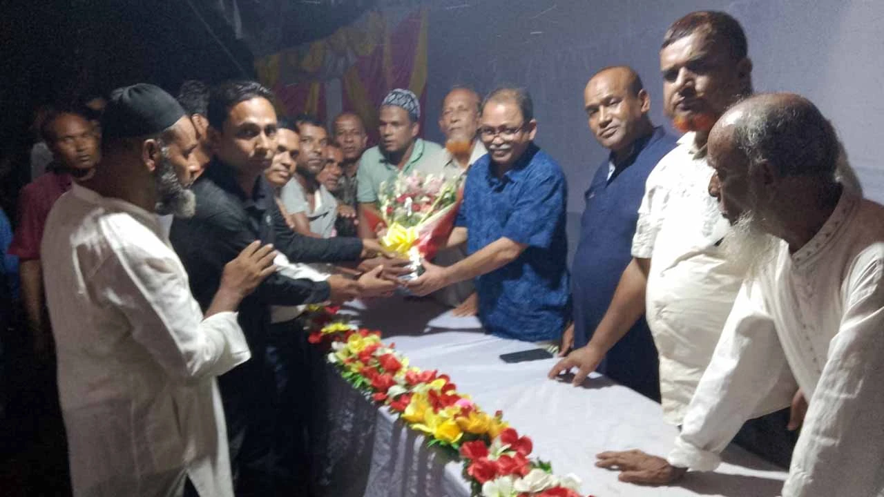 ঠাকুরগাঁওয়ে ভেলাজান নদীপাড়া জামে মসজিদের তিন তলা ভিক্তিপ্রস্তর স্থাপনের শুভ উদ্বোধন