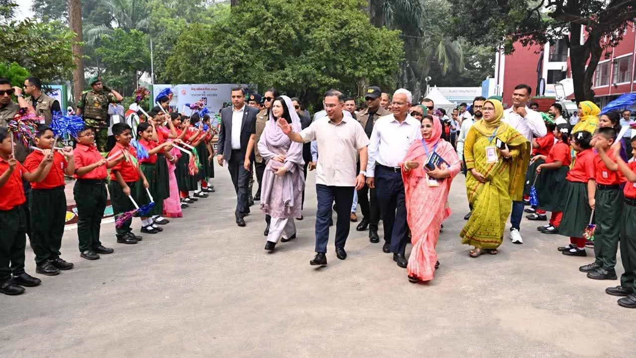 শিশু একাডেমির সুবর্ণজয়ন্তী: শিশুদের ভালোবাসায় সিক্ত প্রধানমন্ত্রী