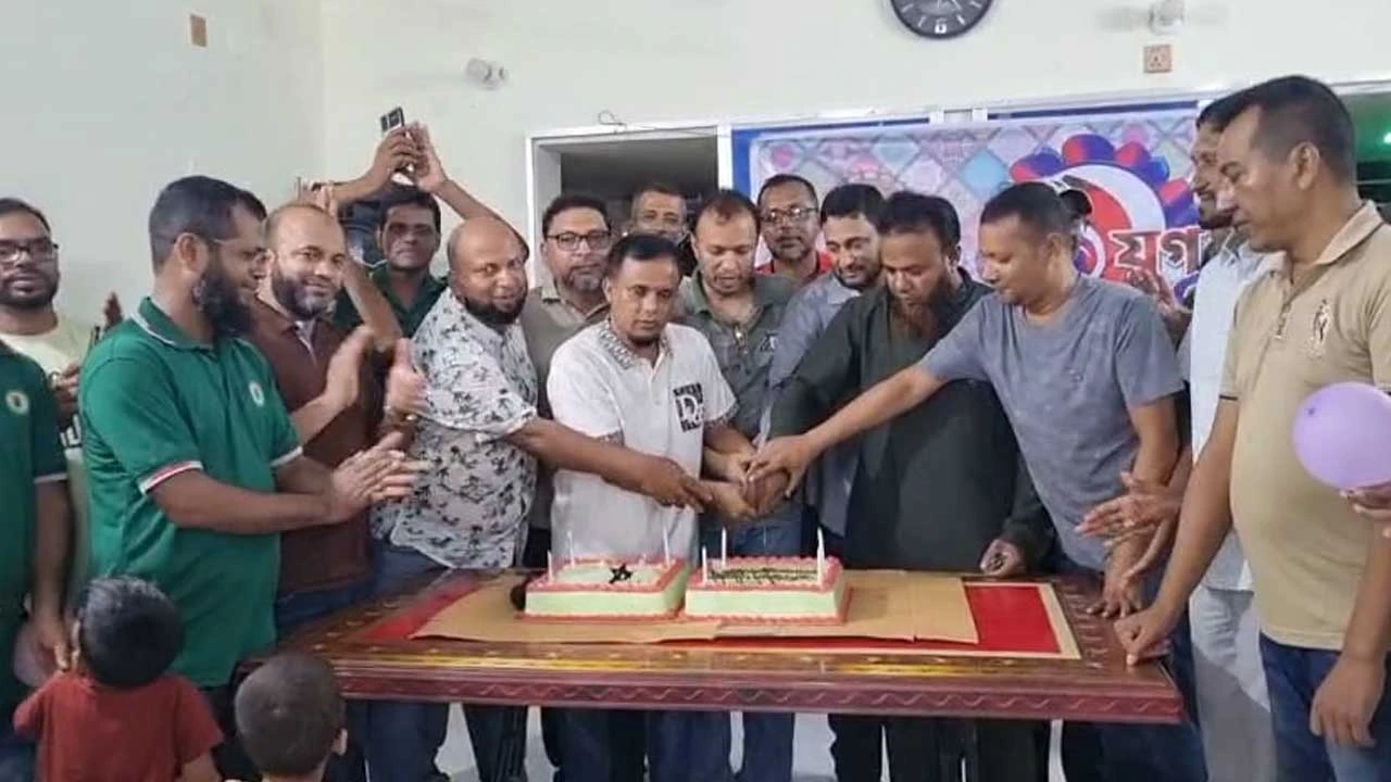 স্মৃতির এক যুগ পেরিয়ে বন্ধুত্বের মিলনমেলায় গৌরবোজ্জ্বল ৯৯