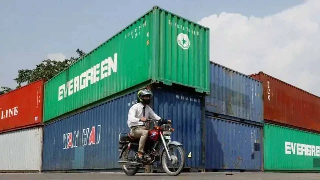 পিটিআইয়ের লংমার্চ ঘিরে রাওয়ালপিন্ডিতে ১৪৪ ধারা জারি