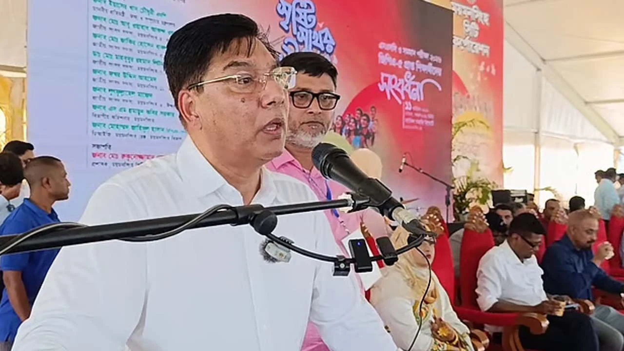আমি চাই দেশে বিমান থাকবে ২০০টির বেশি: বিমানমন্ত্রী