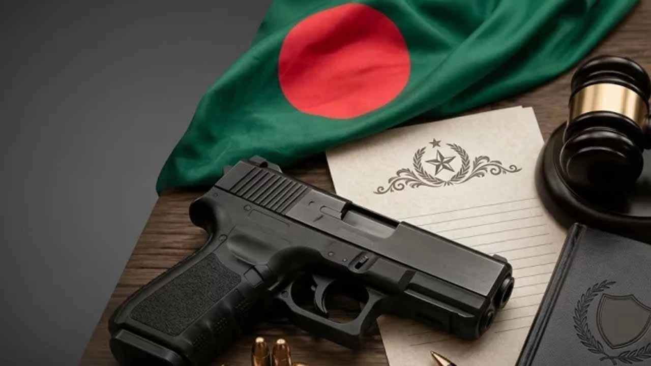 নতুন করে অস্ত্রের লাইসেন্স দিচ্ছে সরকার, আবেদন যাচাইয়ের নির্দেশ