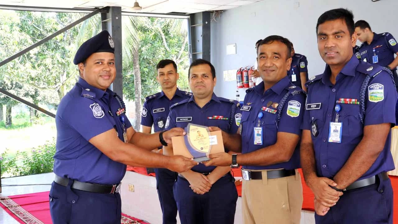 যোগদানের প্রথম মাসেই জেলার শ্রেষ্ঠ ওসি ঈশ্বরগঞ্জ থানার সাজ্জাদ রোমন
